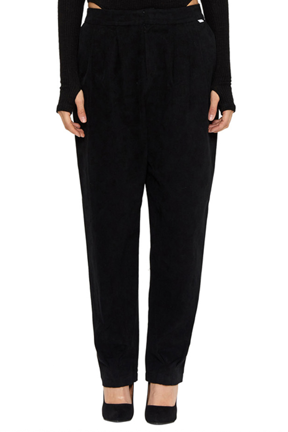 BLACK TAPERED TROUSERS