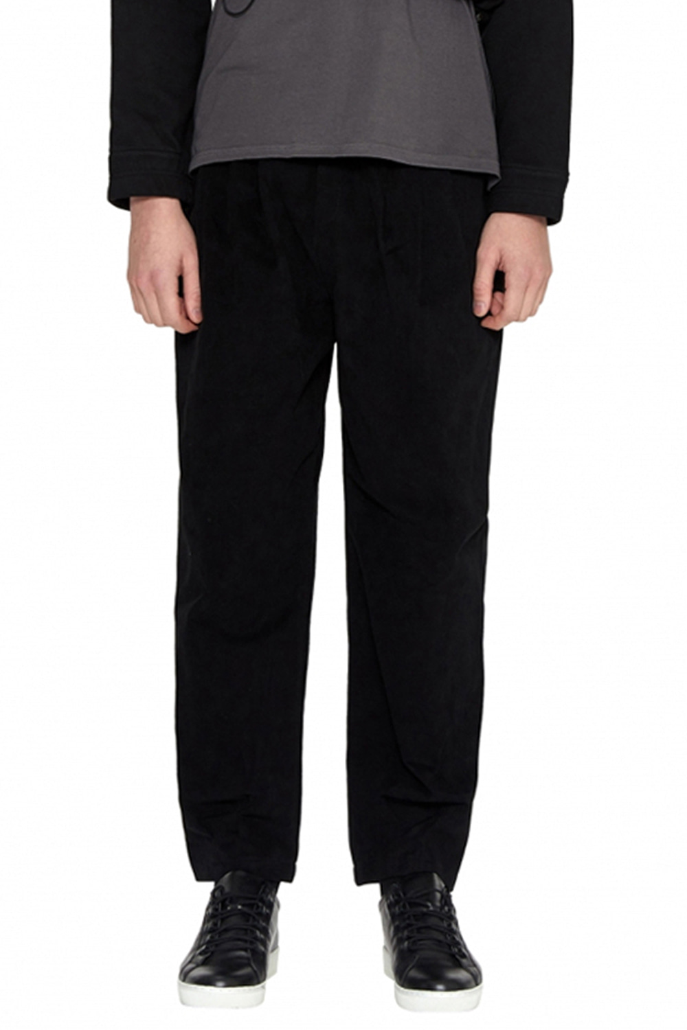 BLACK TAPERED TROUSERS